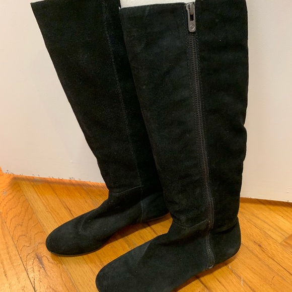 Tall boots - Picture 2 of 6